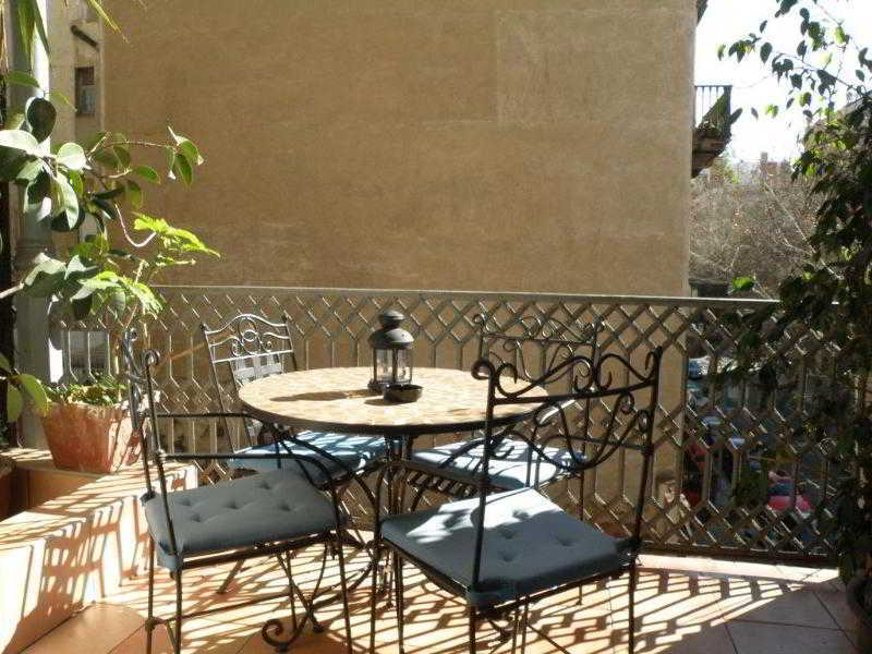 Casa Consell Gran Via, Pensjonat 2*